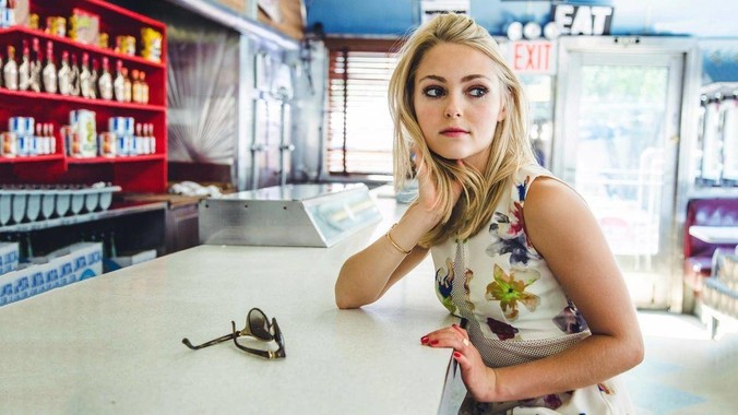 只是突然很好奇,已經(jīng)造出了三艘航母,為何不能按照這樣的模板,批量建造航母呢?